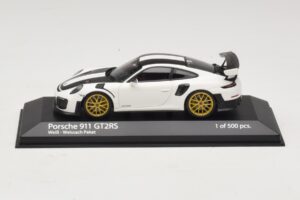 Porsche 911 991.2 GT2 RS Weissach Package Valge Minichamps 1:43 410067222 Metall