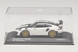 Porsche 911 991.2 GT2 RS Weissach Package Valge Minichamps 1:43 410067222 Metall - pilt 4/5