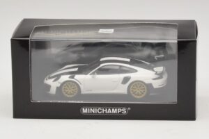 Porsche 911 991.2 GT2 RS Weissach Package Valge Minichamps 1:43 410067222 Metall - pilt 5/5