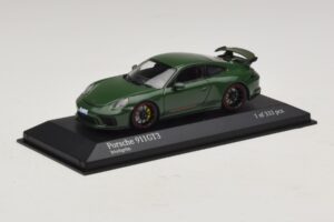 Porsche 911 991.2 GT3 Roheline Minichamps 1:43 410066028 Metall - pilt 2/5