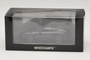 Porsche 911 991.2 GT3 RS Must Minichamps 1:43 410067021 Metall - pilt 5/5