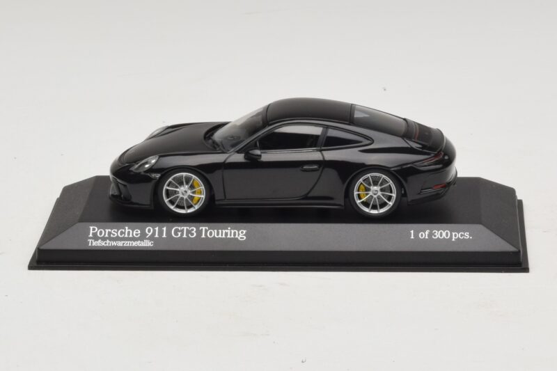 Porsche 911 991.2 GT3 Touring Must Metallik Minichamps 1:43 410067424 Metall