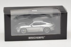 Porsche 911 991.2 GT3 Touring Hõbe Minichamps 1:43 410067422 Metall - pilt 5/5