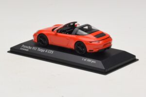Porsche 911 991 Targa 4 GTS Oranž Minichamps 1:43 410067341 Metall - pilt 3/5
