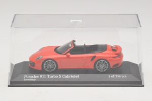Porsche 911 991 Turbo S Kabriolett Oranž Minichamps 1:43 410067181 Metall - pilt 4/5