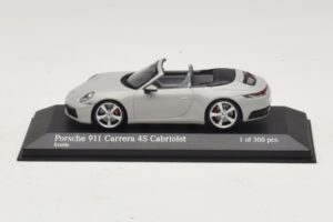 Porsche 911 992 Carrera 4S Kabriolett Hall Minichamps 1:43 410069331 Metall
