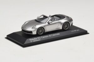 Porsche 911 992 Carrera 4S Kabriolett Hõbe Minichamps 1:43 410069330 Metall - pilt 2/5