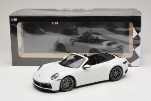 Porsche 911 992 Carrera 4S Kabriolett Valge Minichamps 1:18 155067330 Metall - pilt 6/6