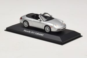Porsche 911 996 Kabriolett Hõbe Maxichamps 1:43 940061031 Metall - pilt 3/5