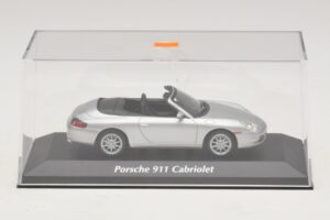 Porsche 911 996 Kabriolett Hõbe Maxichamps 1:43 940061031 Metall - pilt 4/5