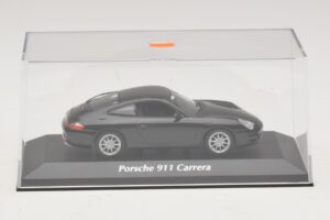 Porsche 911 996 Carrera Must Maxichamps 1:43 940061020 Metall - pilt 4/5