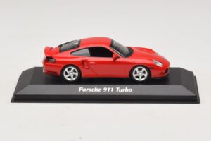 Porsche 911 996 Turbo Punane Maxichamps 1:43 940069300 Metall