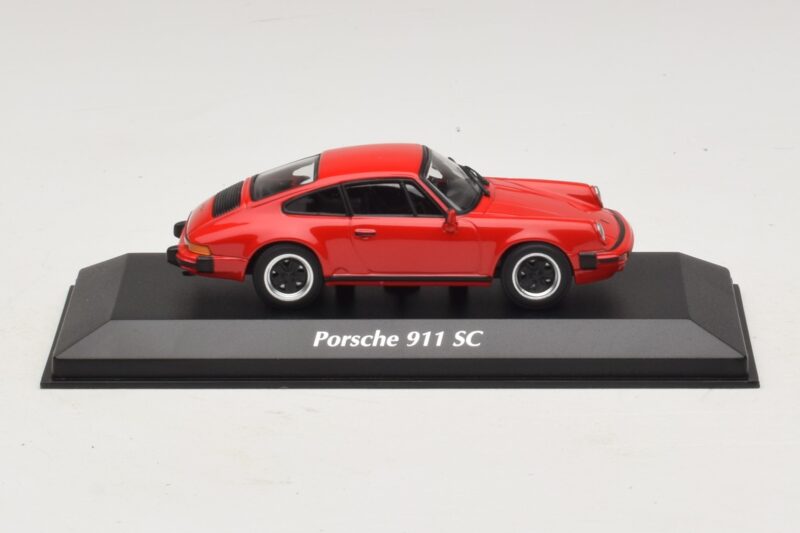 Porsche 911 SC Punane Maxichamps 1:43 940062021 Metall