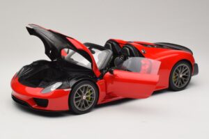 Porsche 918 Spyder Weissach Package Guards Red AUTOart 1:12 12122 Metall - pilt 2/8