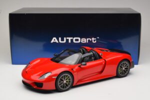 Porsche 918 Spyder Weissach Package Guards Red AUTOart 1:12 12122 Metall - pilt 8/8
