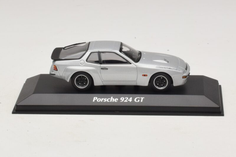 Porsche 924 GT Hõbe Maxichamps 1:43 940066122 Metall