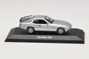 Porsche 924 Hõbe Maxichamps 1:43 940062120 Metall