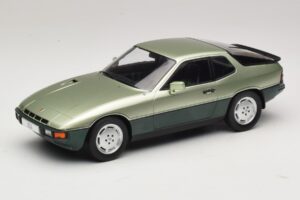 Porsche 924 Turbo Hele Roheline & Tume Roheline MCG 1:18 MCG18660 Metall