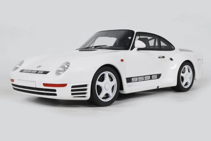 Porsche 959 Sport Grand Prix White GT Spirit 1:12 GT1006 Vaik
