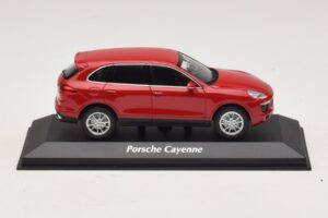 Porsche Cayenne 958 Punane Maxichamps 1:43 940063200 Metall
