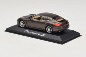Porsche Panamera 970 S Pruun Metallik Minichamps 1:43 WAP0203400E Metall - pilt 3/5