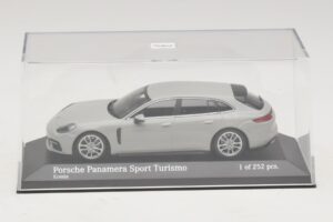 Porsche Panamera 971 Sport Turismo 4E-Hybrid Hall Minichamps 1:43 410066114 Metall - pilt 4/5