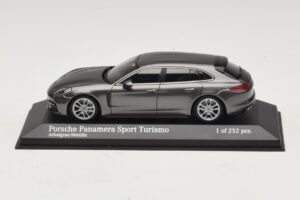 Porsche Panamera 971 Sport Turismo 4S Hall Minichamps 1:43 410066111 Metall