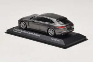 Porsche Panamera 971 Sport Turismo 4S Hall Minichamps 1:43 410066111 Metall - pilt 3/5