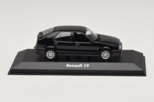 Renault 19 Must Maxichamps 1:43 940113701 Metall