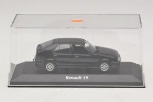 Renault 19 Must Maxichamps 1:43 940113701 Metall - pilt 4/5