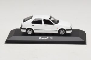 Renault 19 Valge Maxichamps 1:43 940113700 Metall