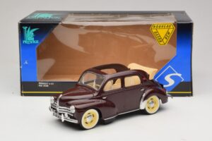 Renault 4CV Kastanpruun Solido 1:18 8048 Metall - pilt 6/6