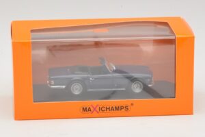 Triumph TR6 Tumesinine Maxichamps 1:43 940132570 Metall - pilt 5/5
