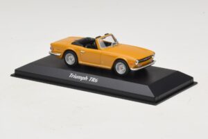 Triumph TR6 Oranž Maxichamps 1:43 940132571 Metall - pilt 3/5