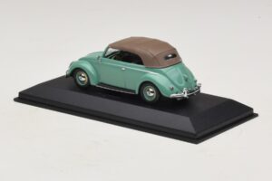 Volkswagen 1200 Kabriolett Pehme Katus Roheline Minichamps 1:43 430052042 Metall - pilt 3/5