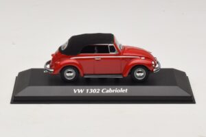 Volkswagen 1302 Kabriolett Punane Maxichamps 1:43 940055031 Metall