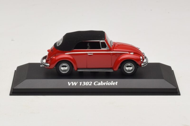 Volkswagen 1302 Kabriolett Punane Maxichamps 1:43 940055031 Metall