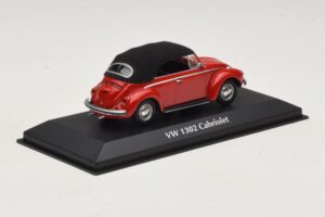Volkswagen 1302 Kabriolett Punane Maxichamps 1:43 940055031 Metall - pilt 2/5