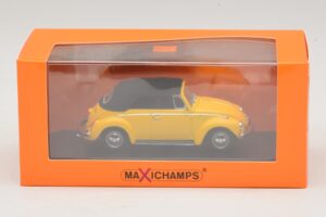 Volkswagen 1302 Kabriolett Kollane Maxichamps 1:43 940055030 Metall - pilt 5/5