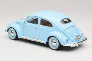 Volkswagen Beetle Sinine Bburago 1:18 3381 Metall - pilt 7/8