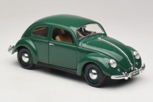 Volkswagen Beetle Roheline Maisto 1:18 32820 Metall - pilt 6/8