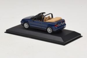 Volkswagen Golf Mk4 Kabriolett Sinine Edasimüüja Väljaanne Minichamps 1:43 GOLF005 Metall - pilt 3/5