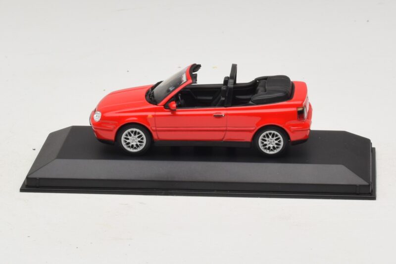 Volkswagen Golf Mk4 Kabriolett Punane Edasimüüja Väljaanne Minichamps 1:43 GOLF006 Metall