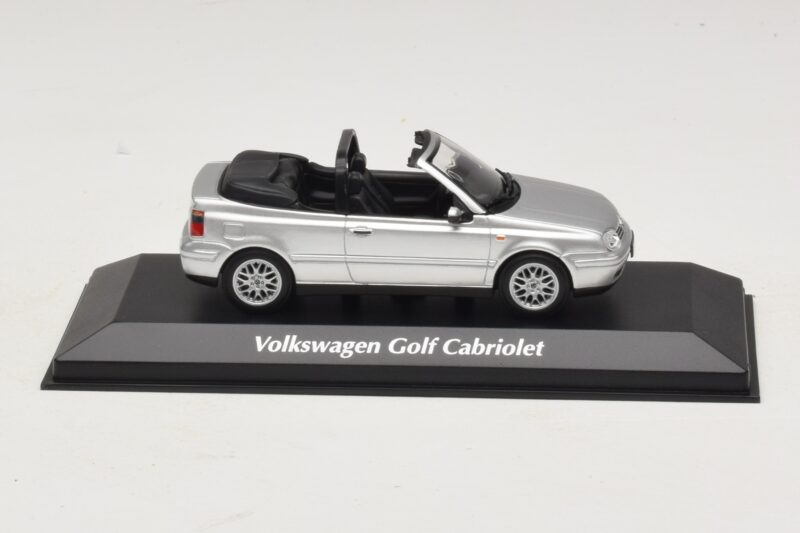 Volkswagen Golf Mk4 Kabriolett Hõbedane Maxichamps 1:43 940058331 Metall