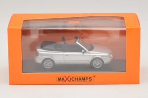 Volkswagen Golf Mk4 Kabriolett Hõbedane Maxichamps 1:43 940058331 Metall - pilt 5/5