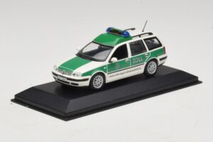 Volkswagen Golf Mk4 Variant Polizei Minichamps 1:43 430056090 Metall - pilt 2/5