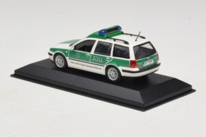 Volkswagen Golf Mk4 Variant Polizei Minichamps 1:43 430056090 Metall - pilt 3/5