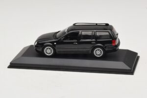 Volkswagen Golf Mk4 Variant Sport Highline BBS Edition Must Asenduskarp Minichamps 1:43 GOLF008-R1 Metall