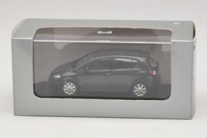 Volkswagen Golf Plus Mk5 Must Minichamps 1:43 GOLF007 Metall - pilt 5/5