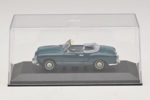 Volkswagen Karmann Ghia Kabriolett Tumesinine Minichamps 1:43 GHIA001 Metall - pilt 4/5